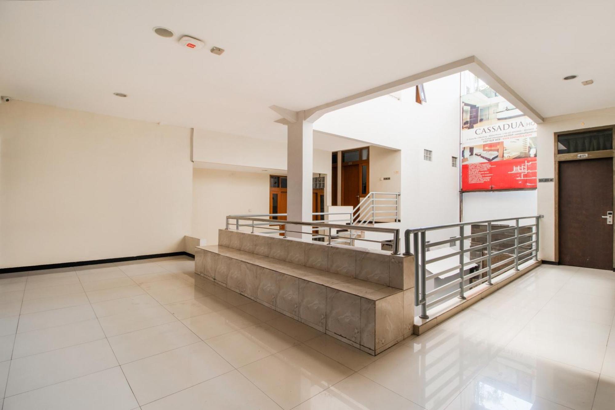 Oyo Flagship 3753 Cassa Dua Hotel チマヒ エクステリア 写真