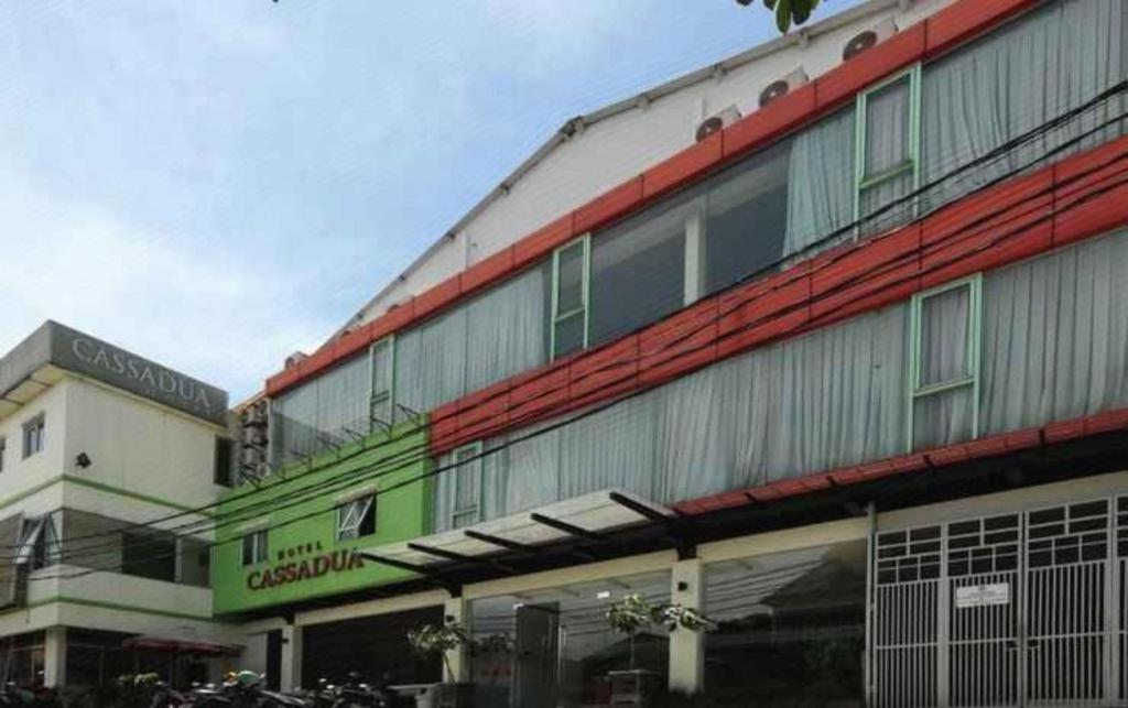Oyo Flagship 3753 Cassa Dua Hotel チマヒ エクステリア 写真
